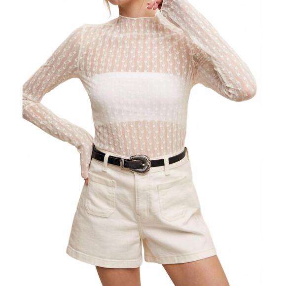 NEW LISTICLE lace layering top in ecru - Picture 2 of 4